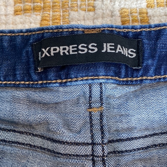 Express women short shorts “Hotshorts” size 6 - Picture 4 of 5